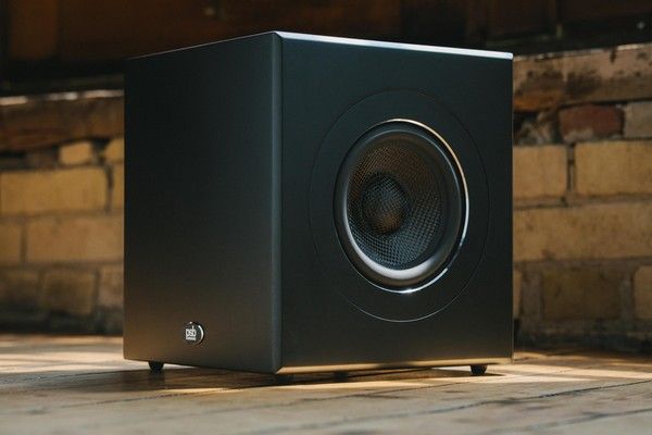 [New Product] PSB Speakers Announces Compact Powered Subwoofer 'SubSeries BP7' with Bipolar Design