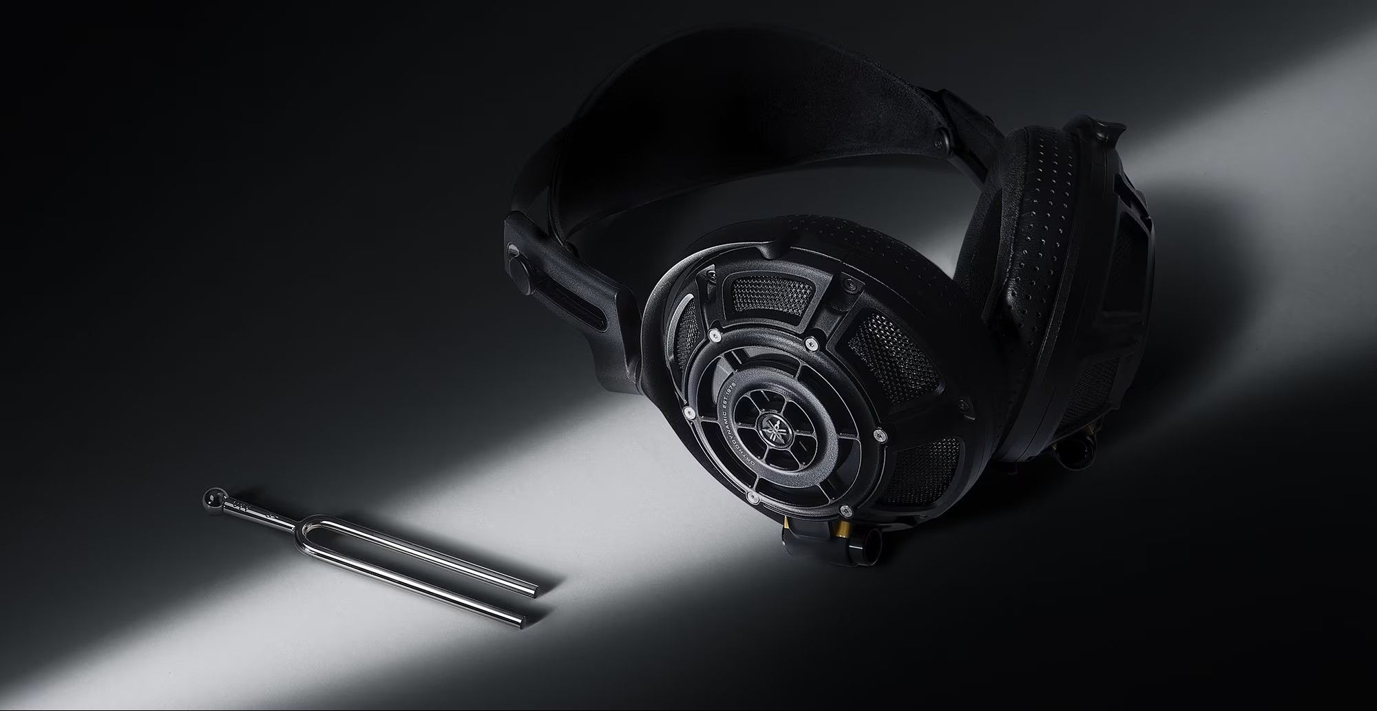 YAMAHA YH-5000SE レビュー：半世紀の沈黙を破る音、あるいは異端者の凱旋